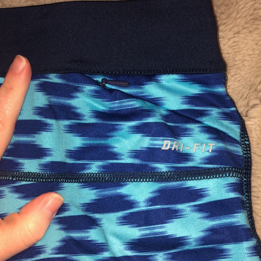 Nike Running Dri-Fit Capri Leggings, Small - Picture 4 of 6